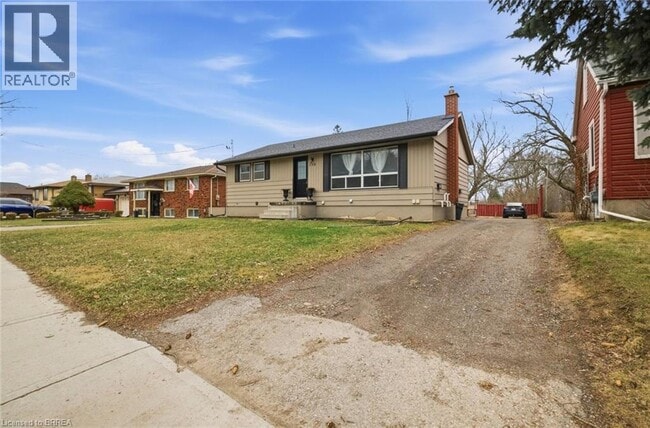 Photo - 138 Henry St