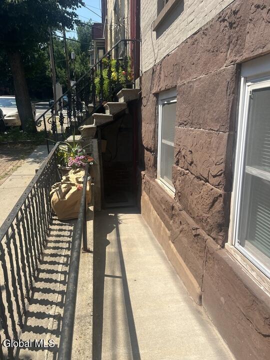 Photo - 31 Elm St Unit Garden Apt