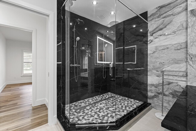 Photo - 11311 Pond View Dr Unit C203