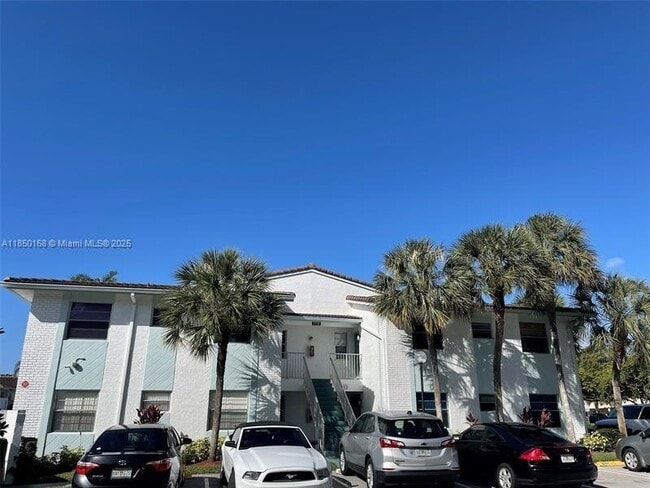 Photo - 2710 Forest Hills Blvd Unit 201