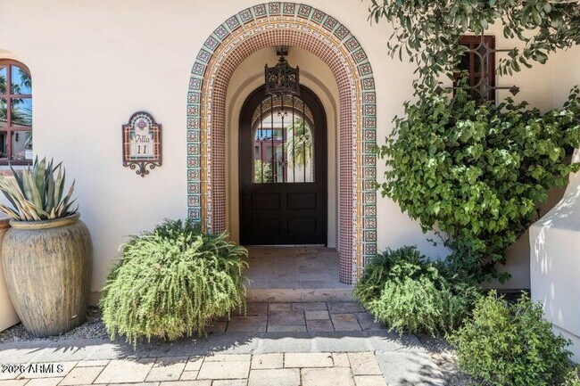 Photo - 4949 E Lincoln Dr