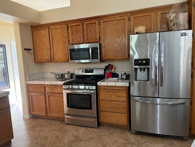 Photo - 2364 Burgundy Way