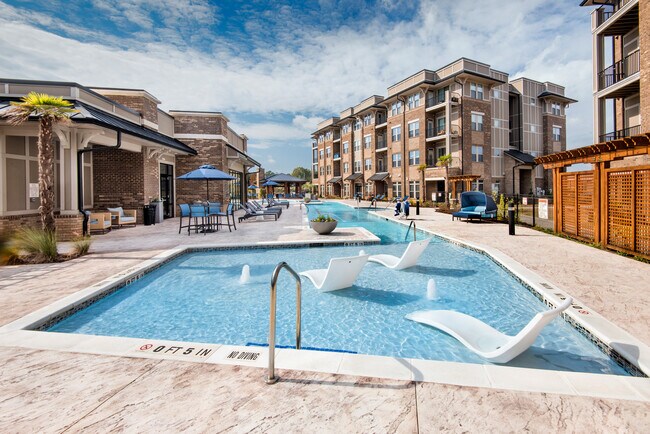 Residence at Riverwatch