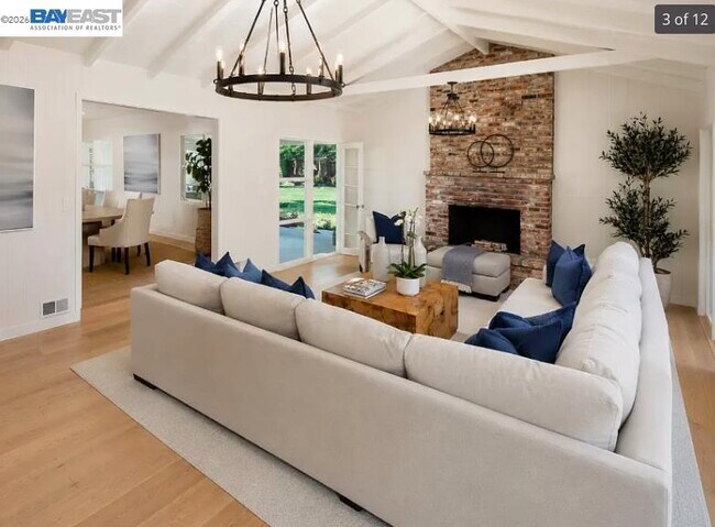 Photo - 617 Giralda Dr