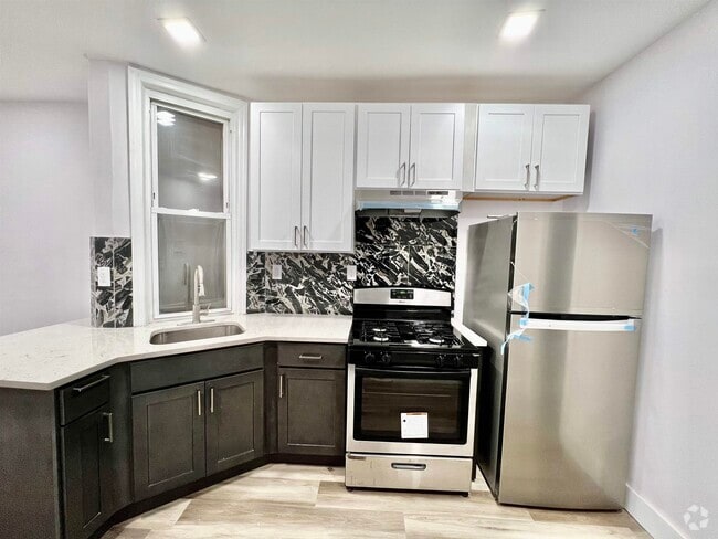 Building Photo - 47 Logan Ave Unit 3R Rental