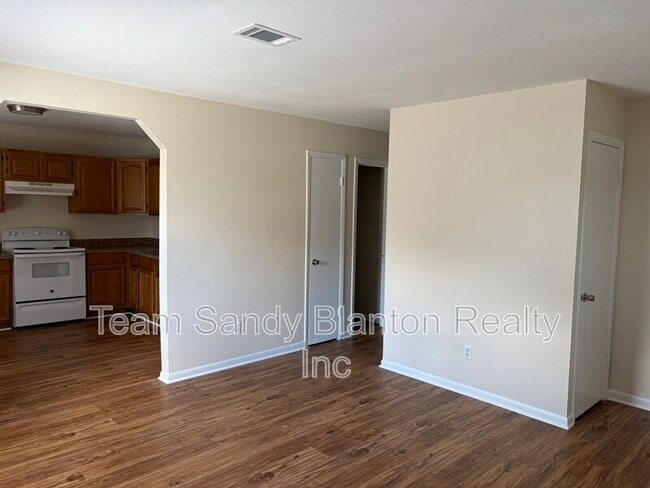 Photo - 204 Brandywine Rd