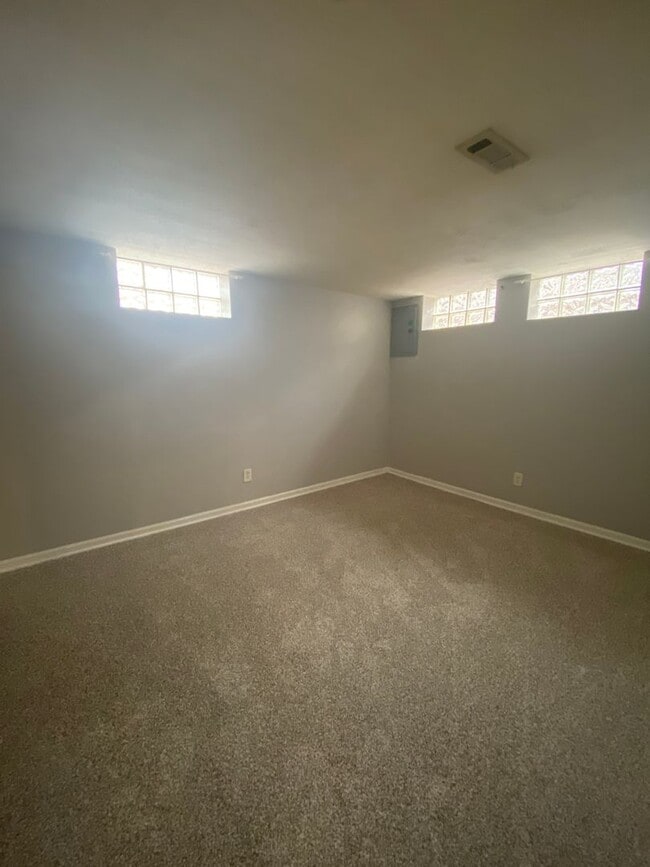 Photo - 3 Bed 2 Bath house with finished basement