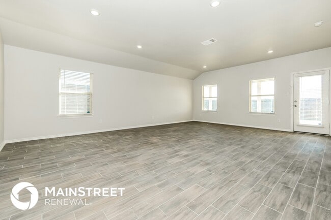 Photo - 726 Meadow Creek Ln