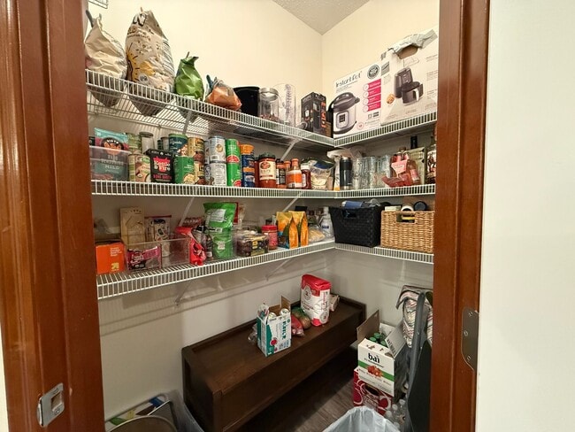 Photo - Great 3BR/2BA End Unit Elk River Townhome Available June!