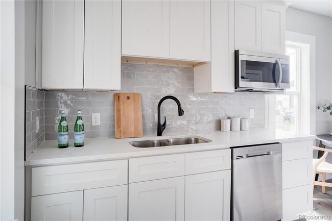 Photo - 721 W 5th Ave