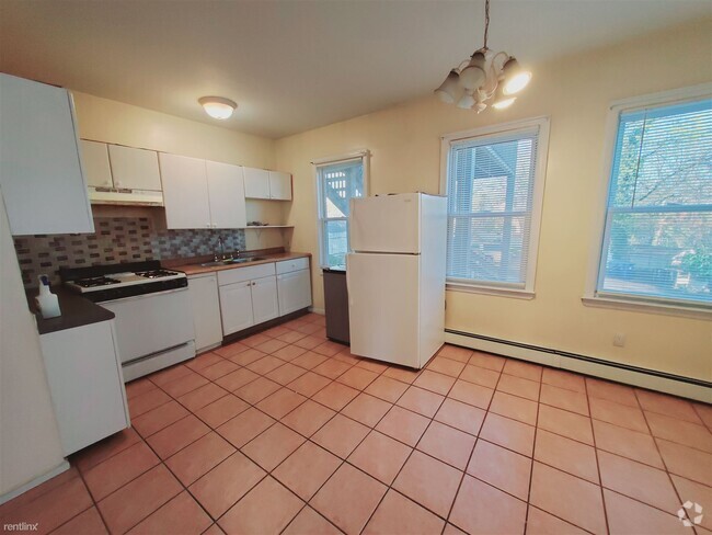 Building Photo - 3 br, 2 bath Condo - 40 Tierney St Apt 1 Unit Apt 1