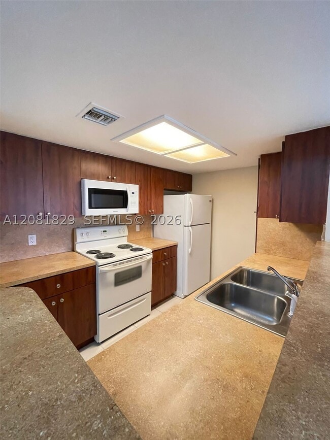 Photo - 8432 Coral Lake Way Unit 8432