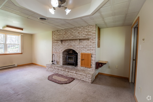 Building Photo - 201 Farview Rd Unit 2 Rental