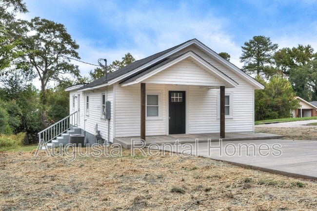 Photo - 2753 Hazel St