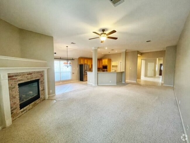 Building Photo - Fall in love with this Absolutely Beautifu... Rental