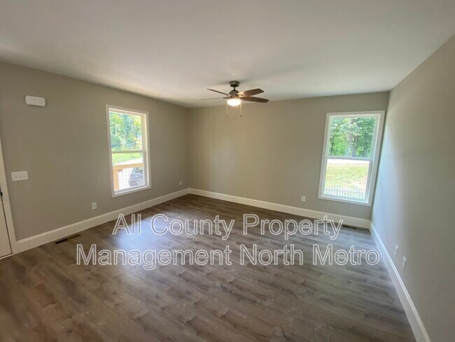 Photo - 5390 Valley Dr