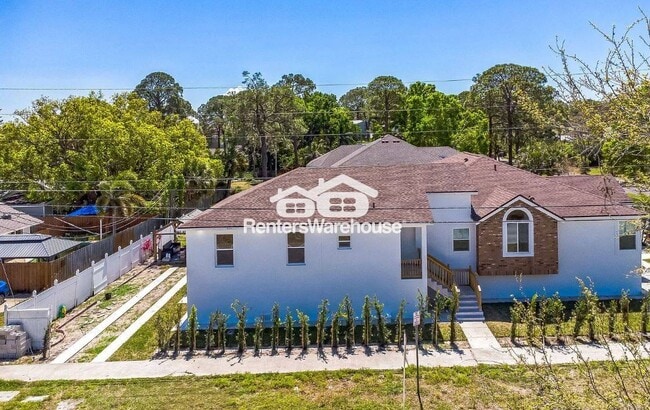 Building Photo - 528 Wideview Ave