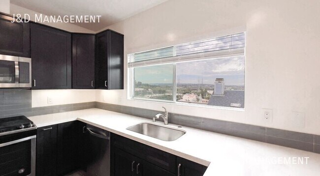 Photo - 1136 Fresno St Unit 1136-A