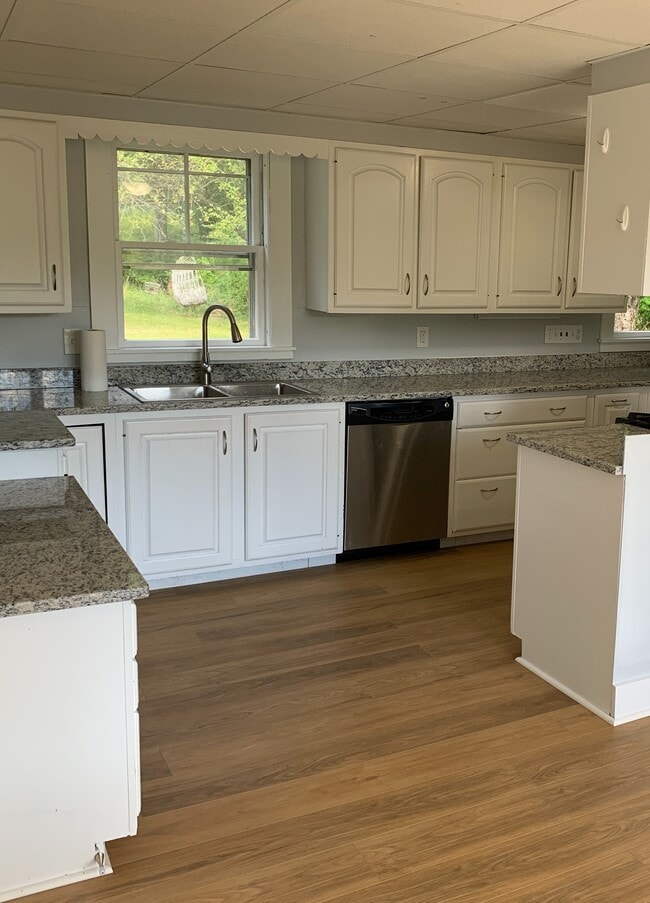 Building Photo - 415 US Route 4 Unit 2 Rental