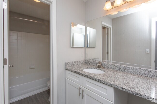 3BR, 2BA - 1373SF