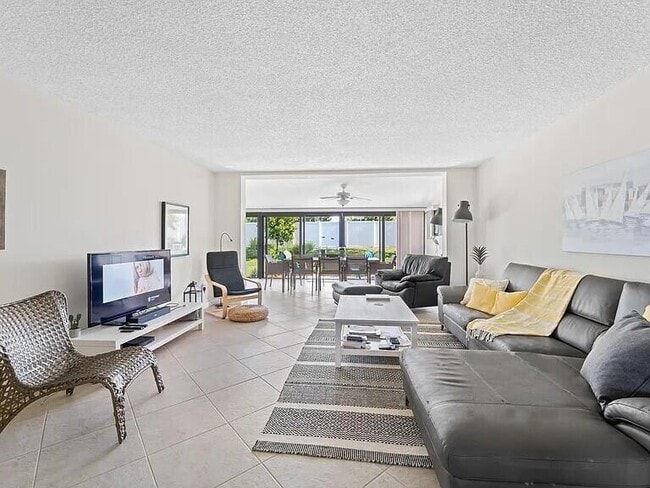Photo - 4228 Deste Ct