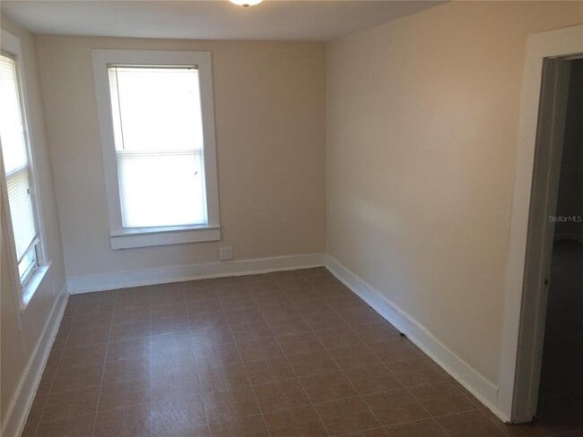 114 N Chester St