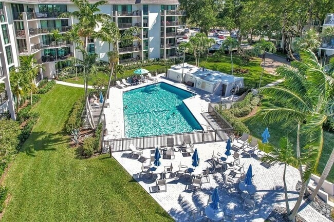Building Photo - 900 River Reach Dr Rental