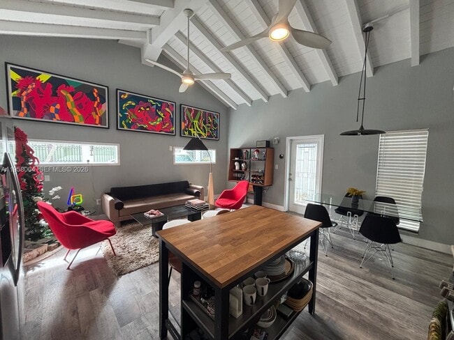 Photo - 3525 Poinciana Ave