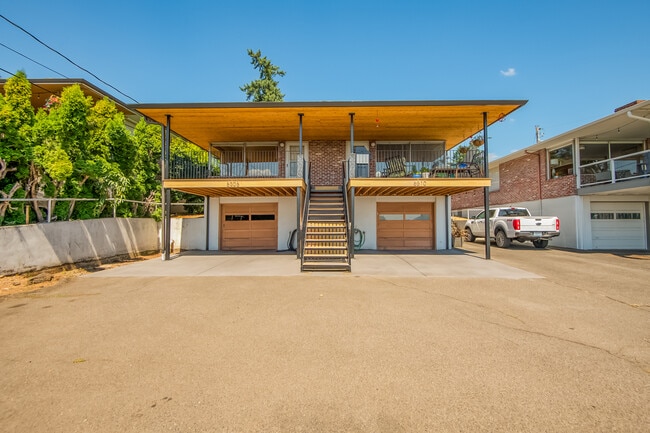 Building Photo - 6506 E Evergreen Blvd