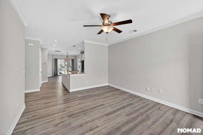 Photo - 121 White Stone Pl