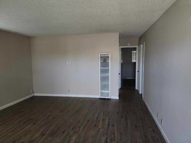 Photo - 1563 Valle Vista Ave Unidad 1563