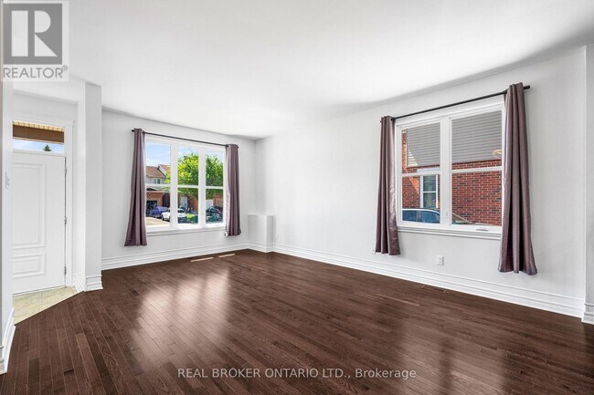 Photo - 43 Claridge Dr