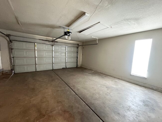 Photo - 401 NE 115th St