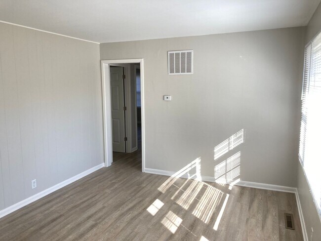 Photo - 3 Bedroom and 1 Bath House in Haysville