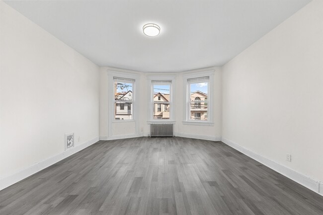 Photo - 149 Bidwell Ave Unit 2