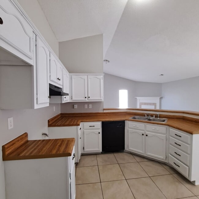 Photo - 7340 Dunbarton Dr