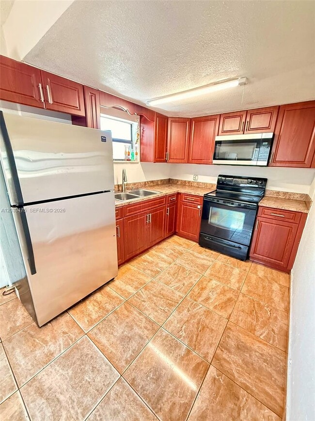Photo - 204 NW 28th Ave