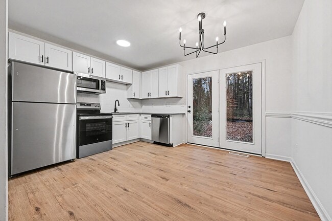 Photo - 5001 Lakecrest Dr