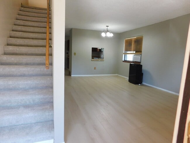 Photo - 1805 Aspen St