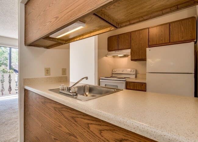 Cocina (Orchid View) - Brook Pines