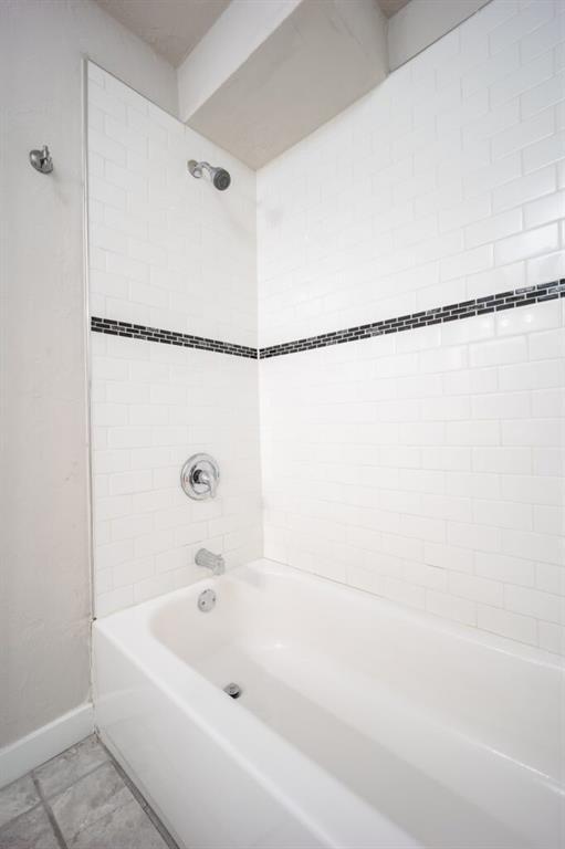 Photo - 913 NW 48th St