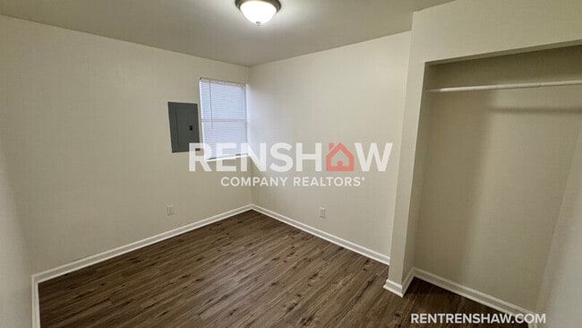 Photo - 288 Leath St