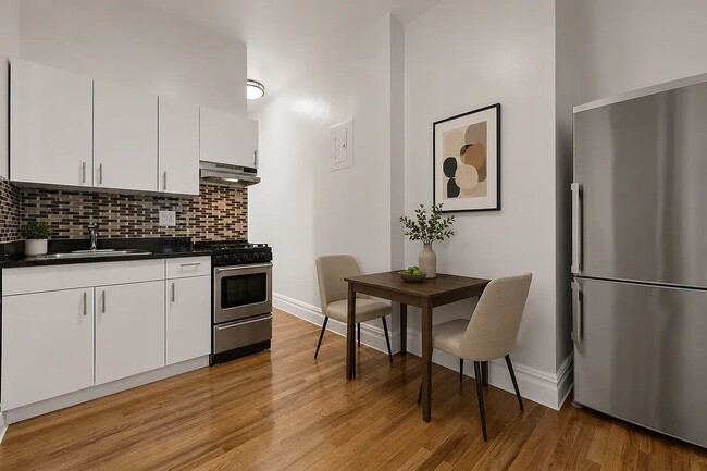 Photo - 274 Mott St Unit 3B