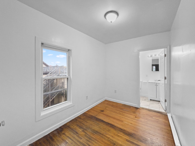 Photo - 375-379 Haverhill St Unidad 379-2