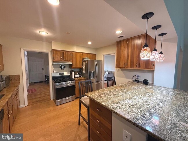 Photo - 1631 Warner Ave