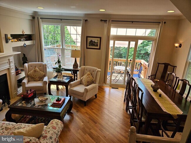 Photo - 9659 Athens Pl