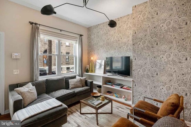 Photo - 1724 Morris St