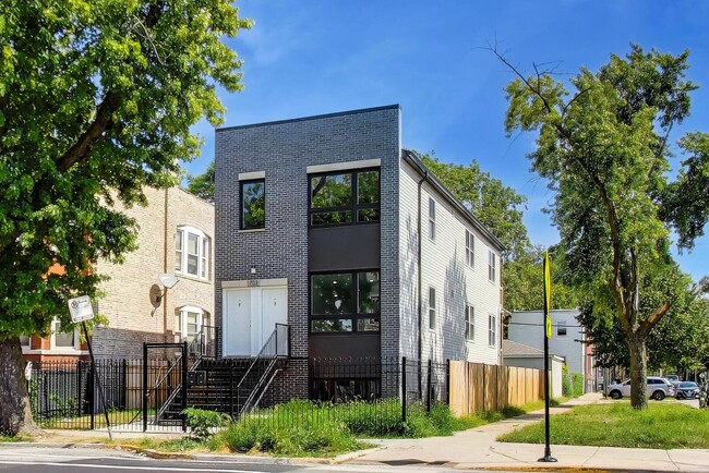 Photo - 703 N Homan Ave.