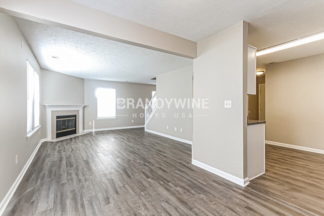 Photo - 16720 Yeoman Way