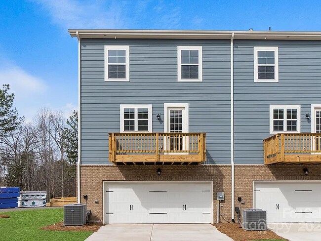 Photo - 7105 Brookview Ln